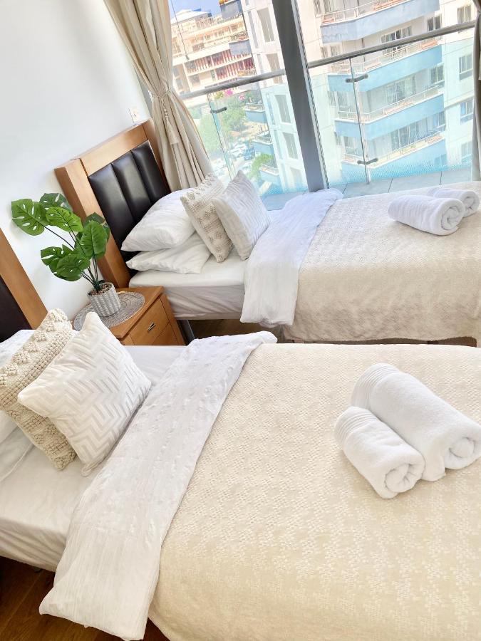 גיברלטר Ocean Village Lovely 2 Bedroom Apartment מראה חיצוני תמונה